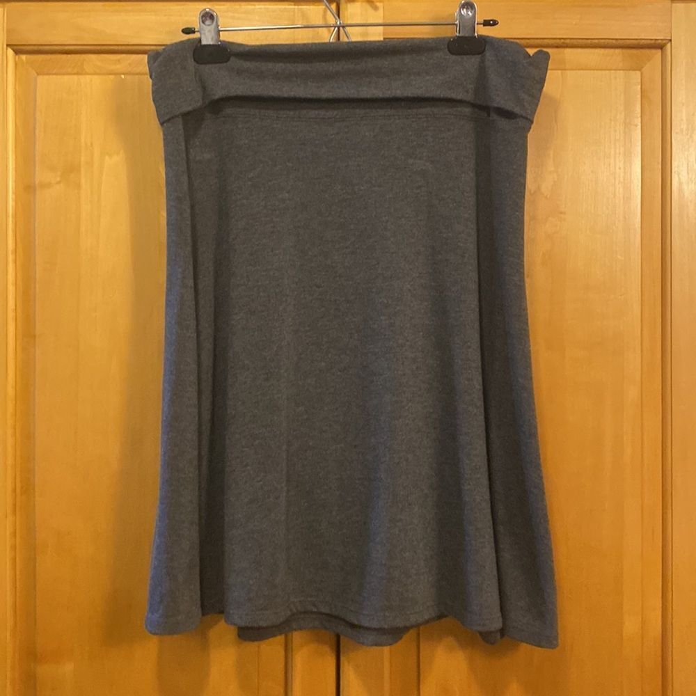 Old Navy charcoal gray fold waist casual skirt - Picture 2 of 3